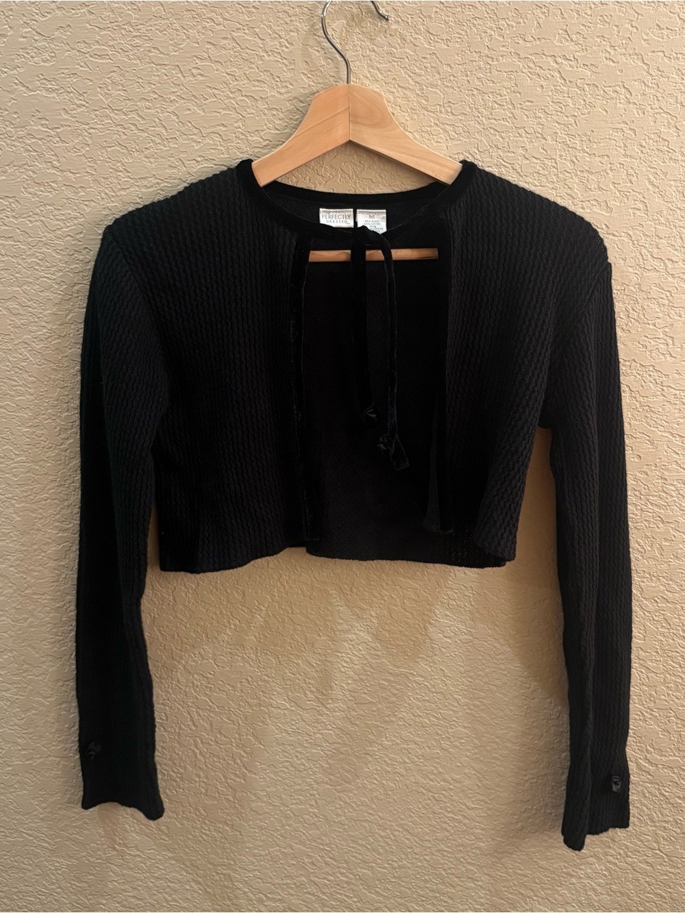 Vintage Perfectly Suited Black Cropped Ribbed Tie-Front Shrug Bolero - M